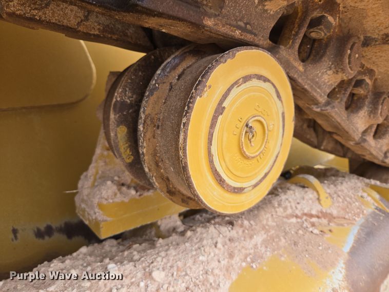 image for item DW1816 2020 Caterpillar D6 dozer