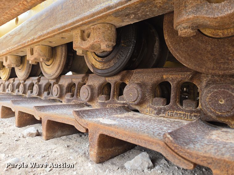 image for item DW1816 2020 Caterpillar D6 dozer