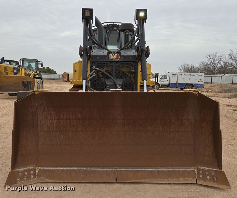 image for item DW1817 2020 Caterpillar D6 dozer