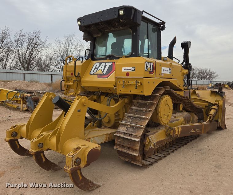 image for item DW1817 2020 Caterpillar D6 dozer