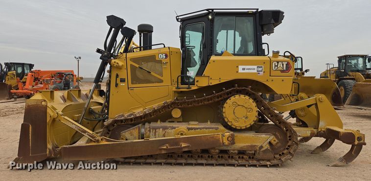 image for item DW1817 2020 Caterpillar D6 dozer