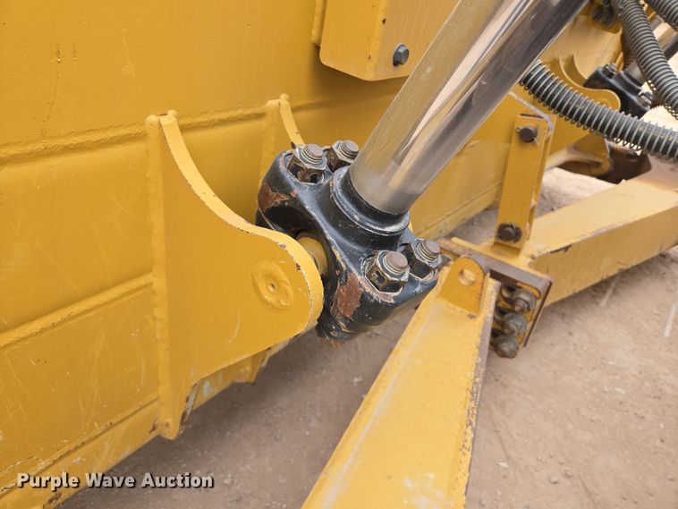 image for item DW1817 2020 Caterpillar D6 dozer