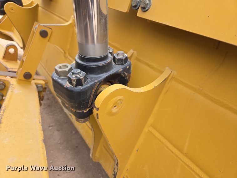 image for item DW1817 2020 Caterpillar D6 dozer