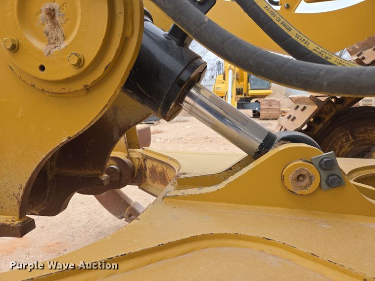 image for item DW1817 2020 Caterpillar D6 dozer