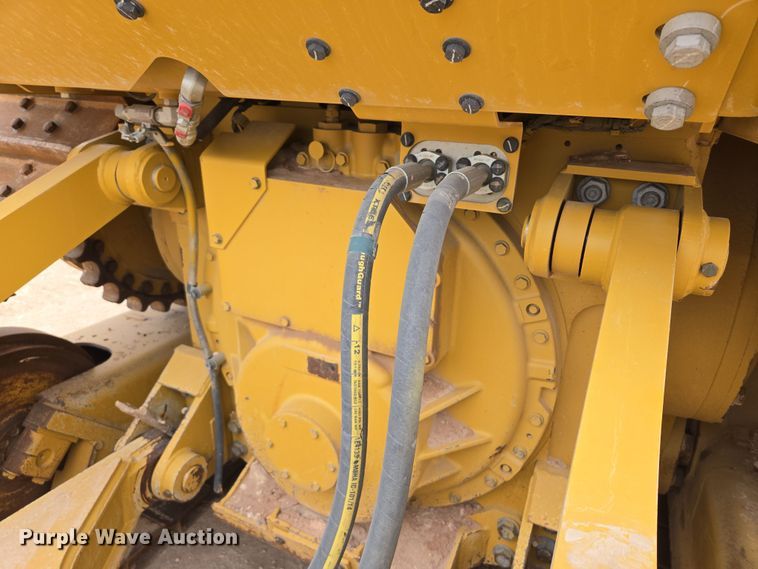 image for item DW1817 2020 Caterpillar D6 dozer