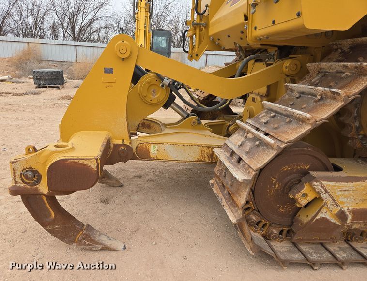 image for item DW1817 2020 Caterpillar D6 dozer