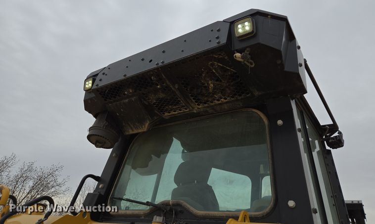 image for item DW1817 2020 Caterpillar D6 dozer
