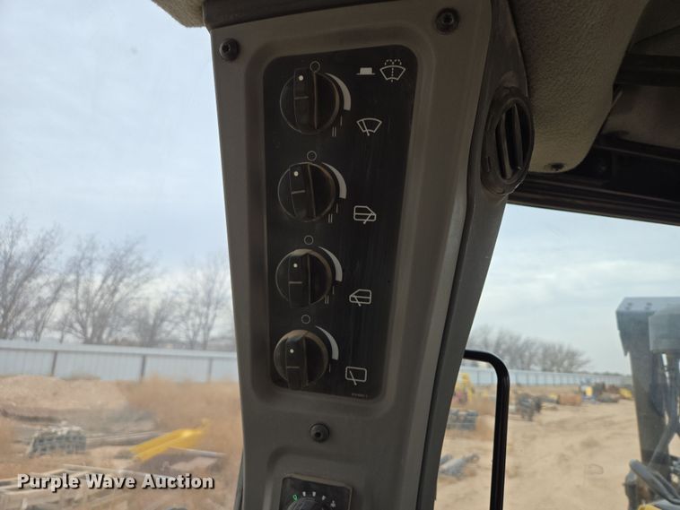 image for item DW1817 2020 Caterpillar D6 dozer