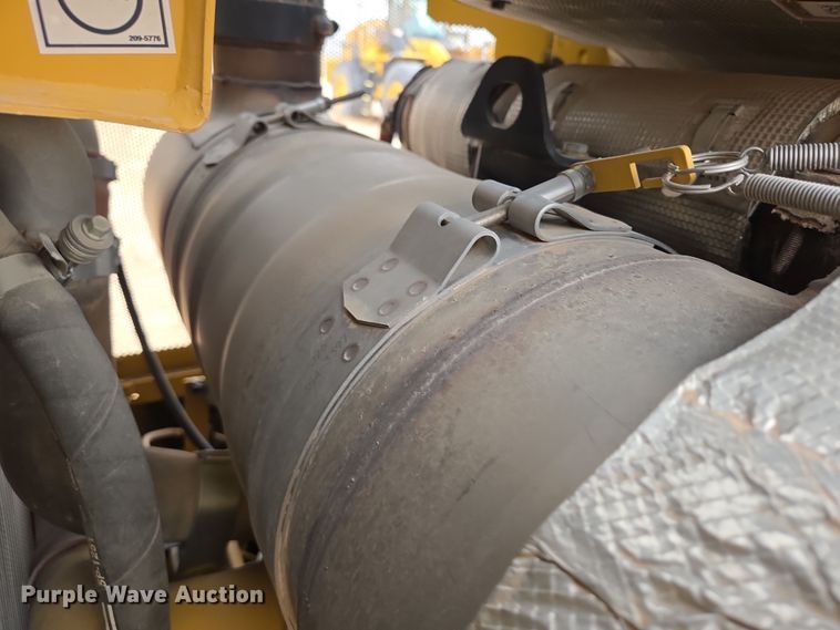 image for item DW1817 2020 Caterpillar D6 dozer