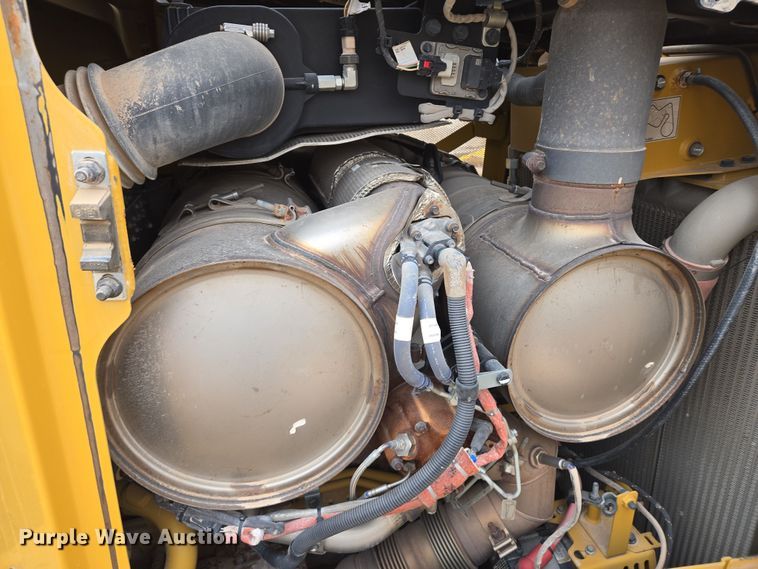 image for item DW1817 2020 Caterpillar D6 dozer