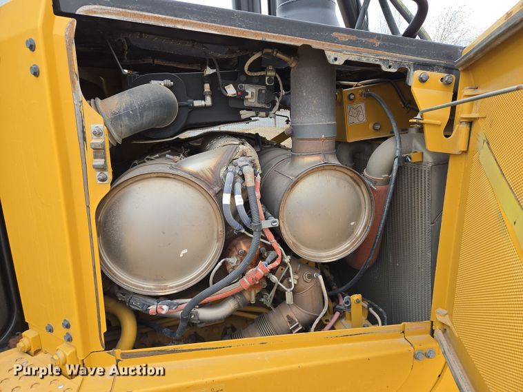 image for item DW1817 2020 Caterpillar D6 dozer