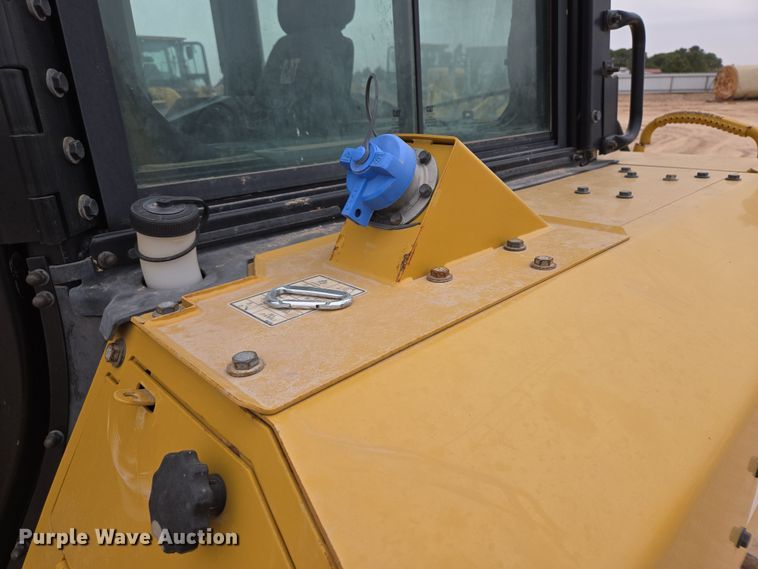 image for item DW1817 2020 Caterpillar D6 dozer