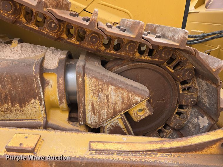 image for item DW1817 2020 Caterpillar D6 dozer