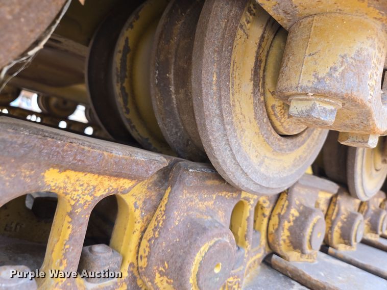 image for item DW1817 2020 Caterpillar D6 dozer