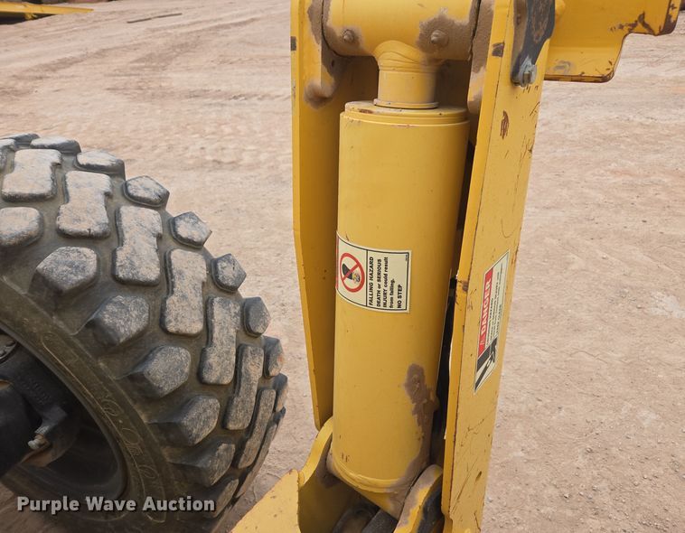 image for item DW1818 2018 Xtreme XR1245 telehandler