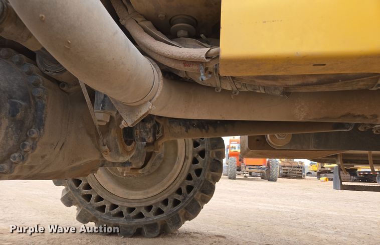 image for item DW1819 2018 Xtreme XR1255 telehandler