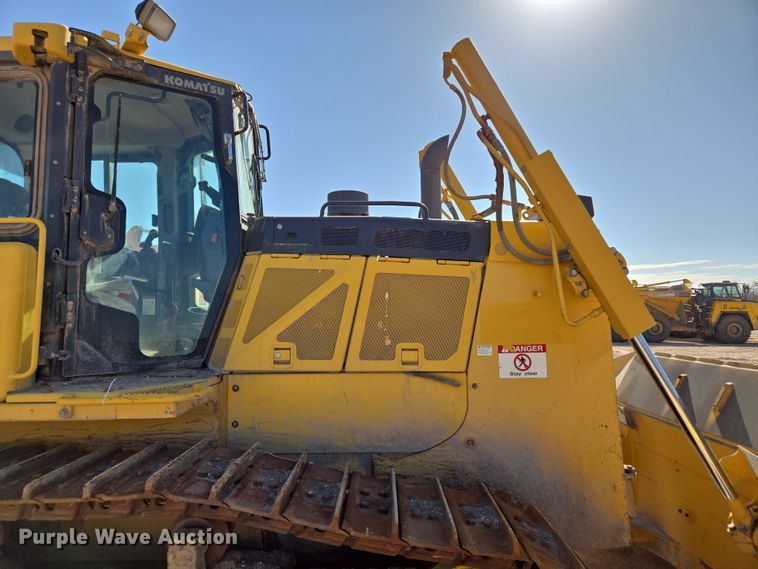 image for item DW1821 2018 Komatsu D65EXi-18 dozer