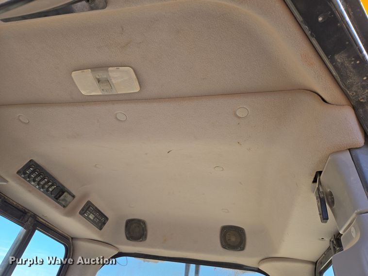 image for item DW1821 2018 Komatsu D65EXi-18 dozer