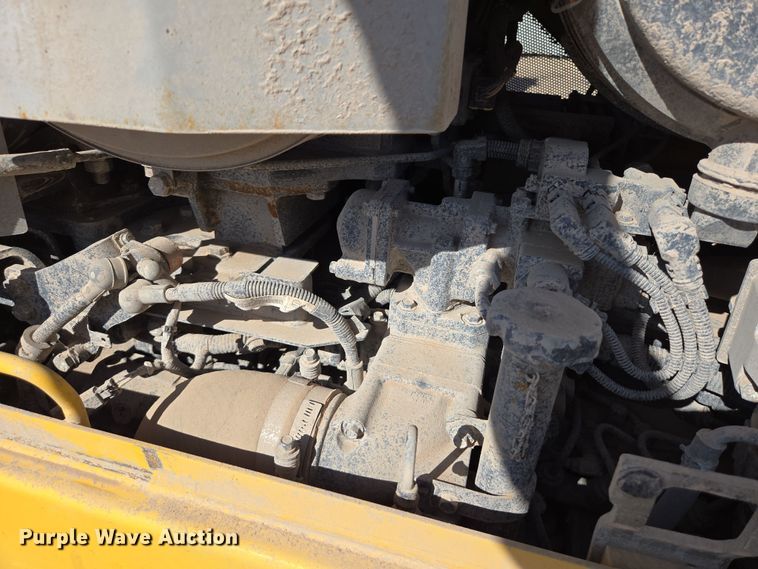 image for item DW1821 2018 Komatsu D65EXi-18 dozer