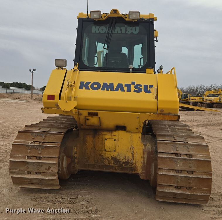 image for item DW1822 2019 Komatsu D65PX-18 dozer