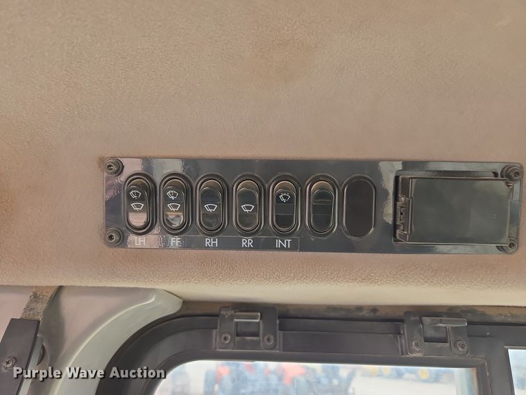 image for item DW1822 2019 Komatsu D65PX-18 dozer