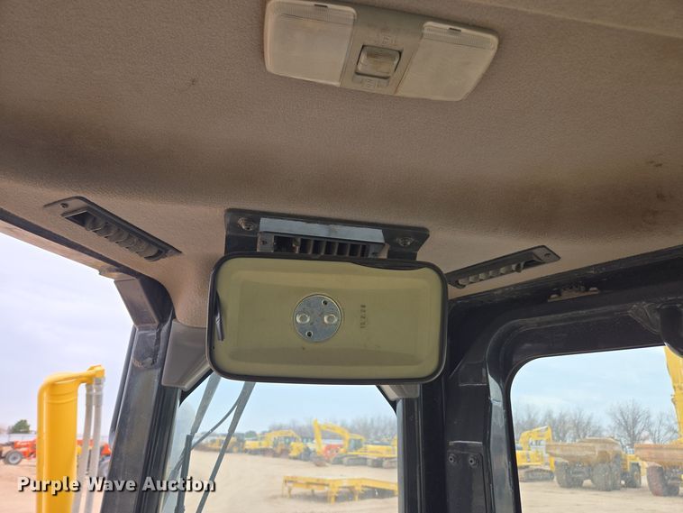 image for item DW1822 2019 Komatsu D65PX-18 dozer