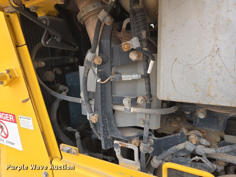 image for item DW1822 2019 Komatsu D65PX-18 dozer