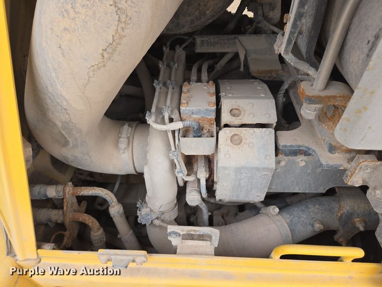 image for item DW1822 2019 Komatsu D65PX-18 dozer