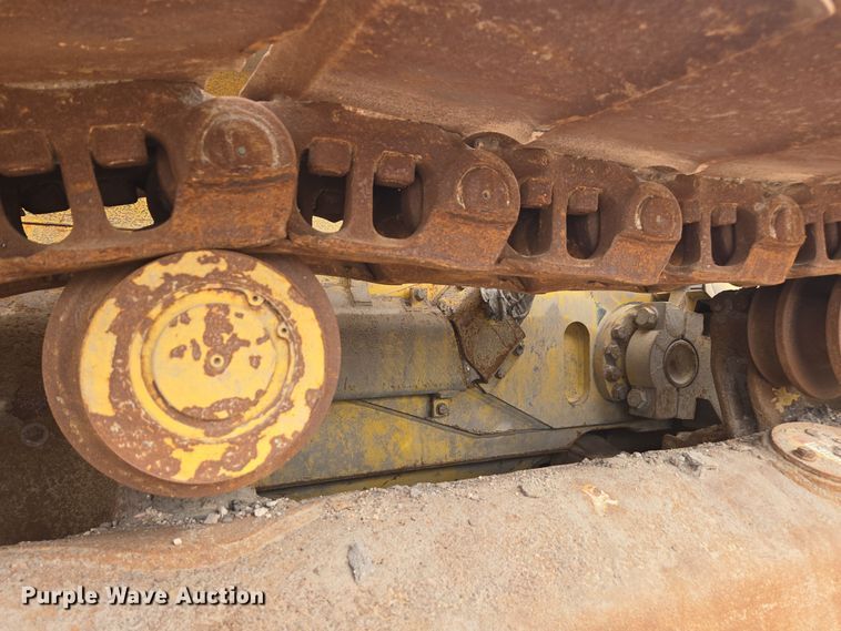 image for item DW1822 2019 Komatsu D65PX-18 dozer