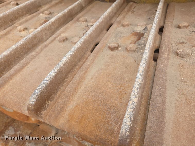 image for item DW1822 2019 Komatsu D65PX-18 dozer