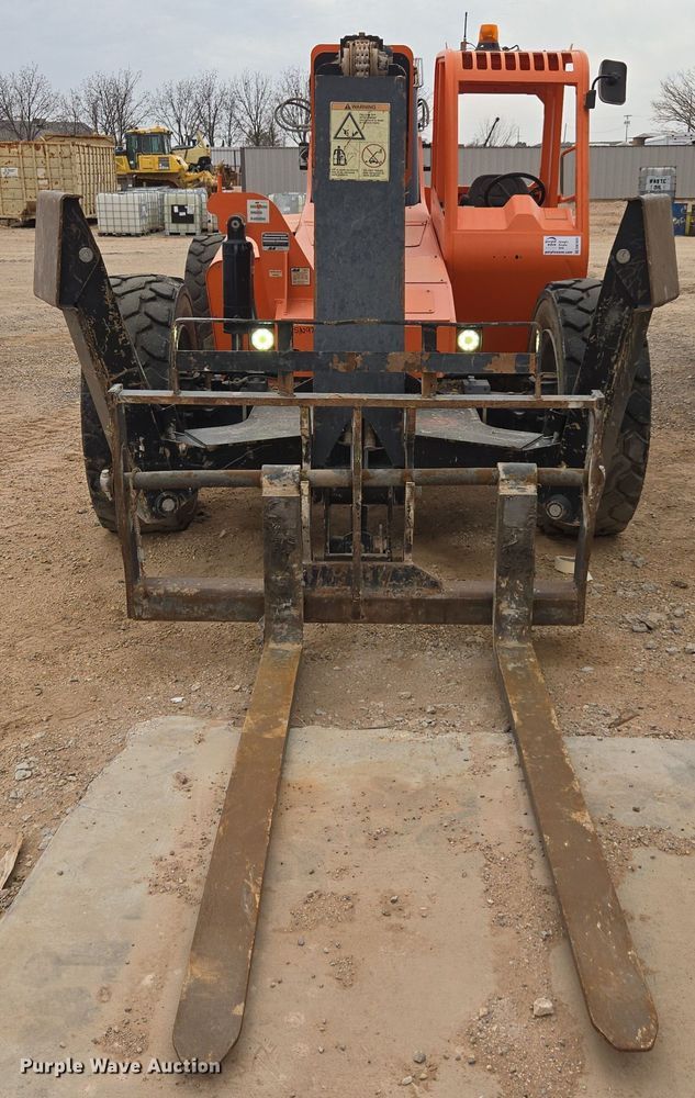 image for item DW1825 2019 JLG 10054 telehandler