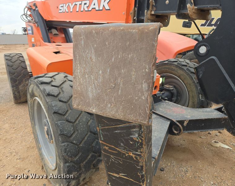 image for item DW1825 2019 JLG 10054 telehandler