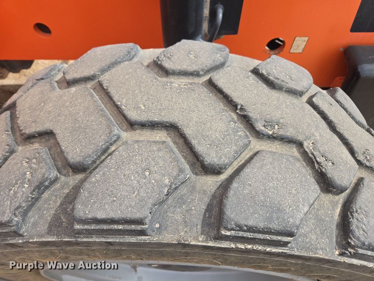 image for item DW1825 2019 JLG 10054 telehandler