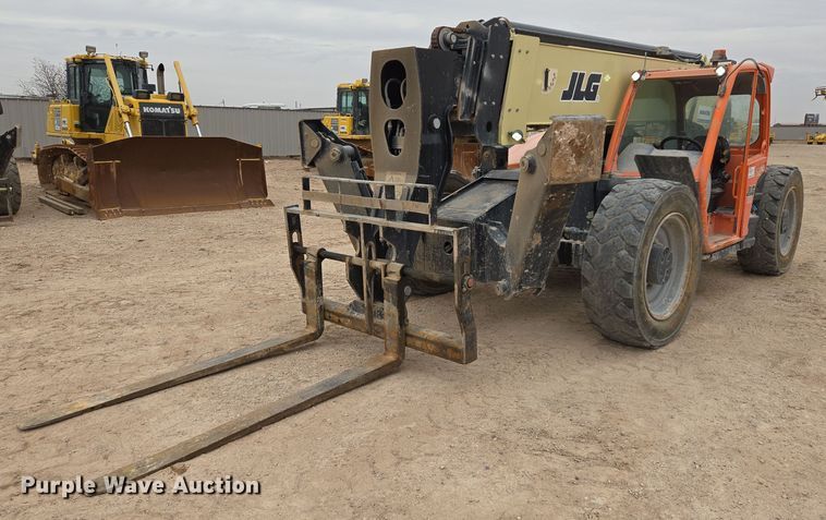 image for item DW1827 2019 JLG 1055 telehandler