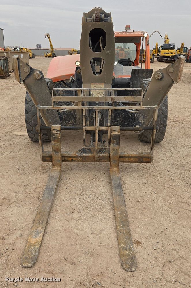 image for item DW1827 2019 JLG 1055 telehandler