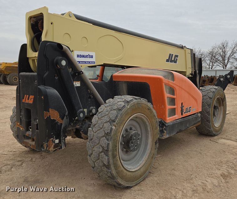 image for item DW1827 2019 JLG 1055 telehandler