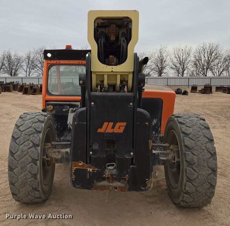 image for item DW1827 2019 JLG 1055 telehandler