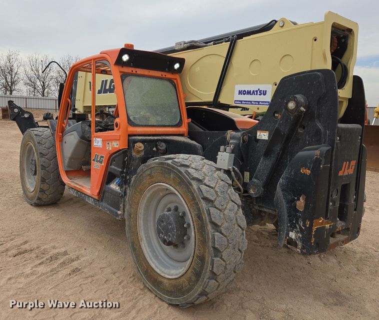 image for item DW1827 2019 JLG 1055 telehandler