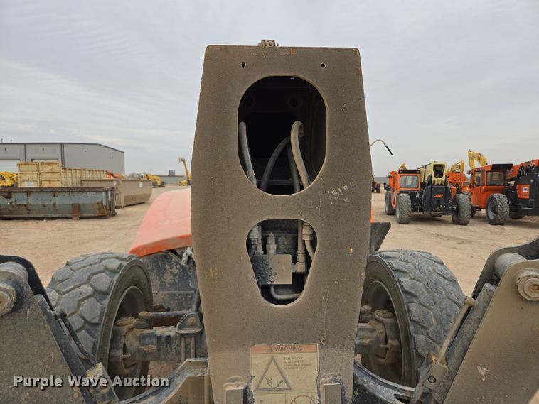 image for item DW1827 2019 JLG 1055 telehandler