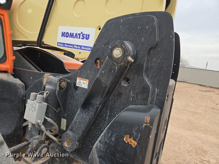 image for item DW1827 2019 JLG 1055 telehandler