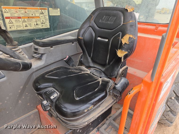 image for item DW1827 2019 JLG 1055 telehandler