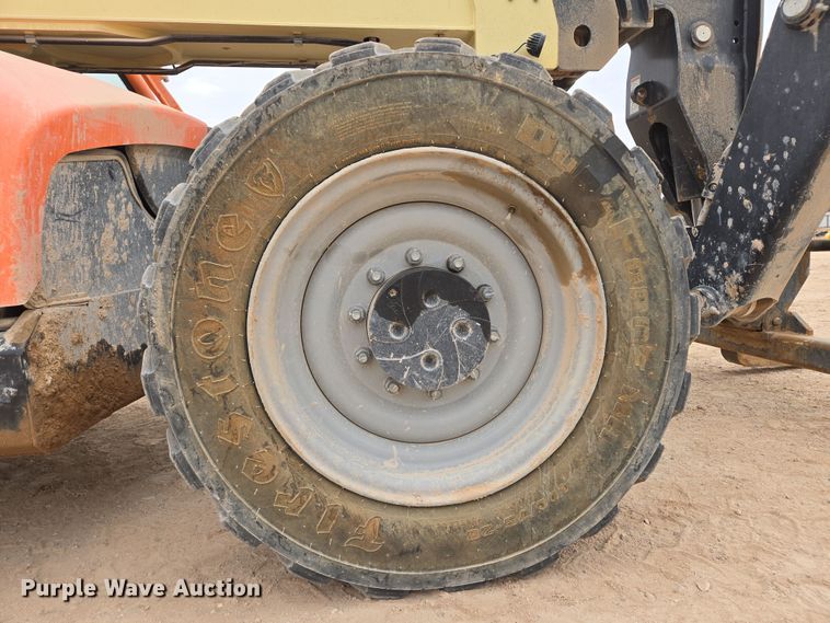 image for item DW1827 2019 JLG 1055 telehandler