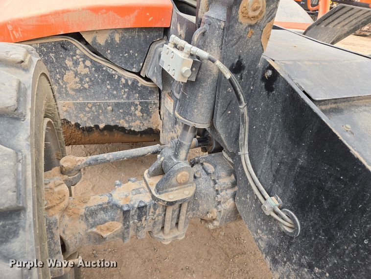 image for item DW1827 2019 JLG 1055 telehandler
