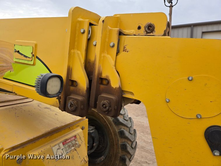 image for item DW1829 2018 Xtreme XR1147-B telehandler