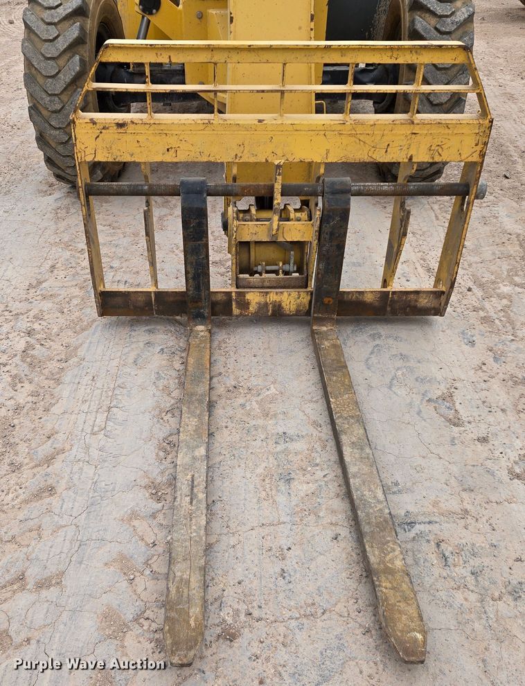 image for item DW1829 2018 Xtreme XR1147-B telehandler