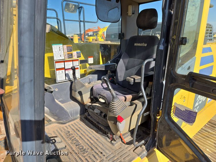 image for item DW1832 2016 Komatsu PC290LC-11 excavator