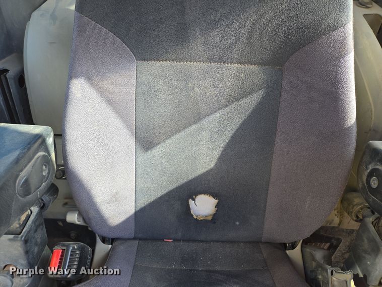 image for item DW1832 2016 Komatsu PC290LC-11 excavator