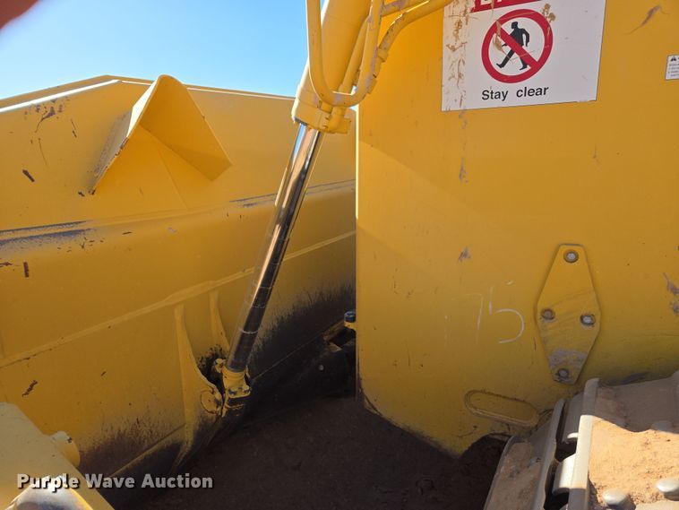 image for item DW1833 2020 Komatsu D155AXI-8 dozer