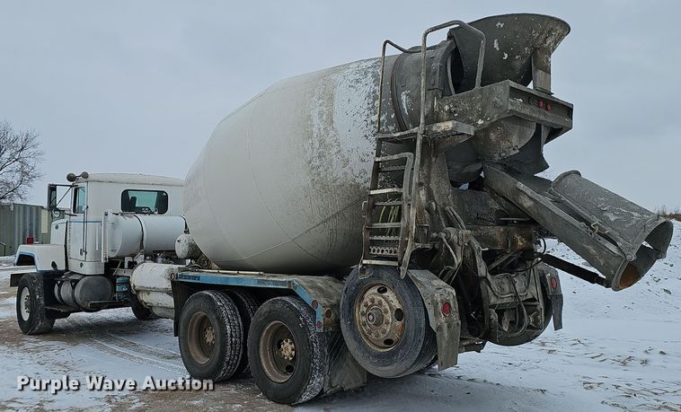 image for item DW3131 1987 Autocar ready mix truck