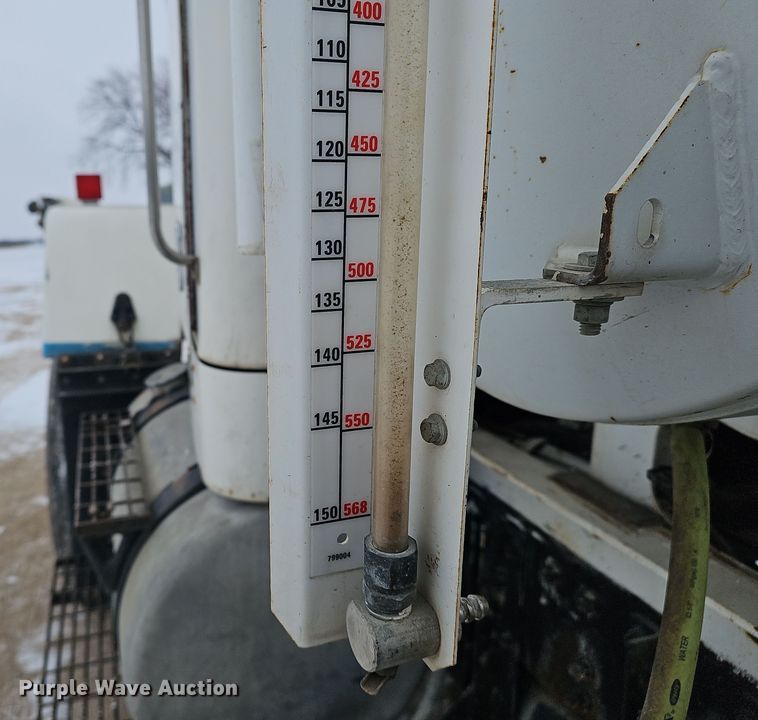 image for item DW3131 1987 Autocar ready mix truck